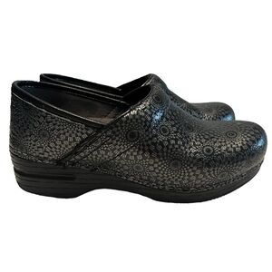 Dansko XP Pro Nurse Clogs
